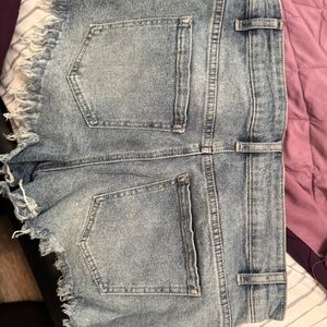 DANCING IN THE RAIN DISTRESSED RHINESTONE DENIM SHORTS - M